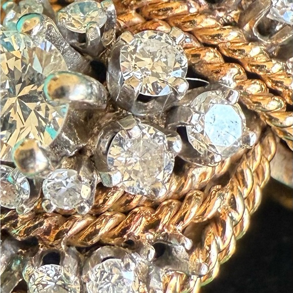 Vintage Stunning 1980’s Diamond 14k Bypass Ring ( unnoticeable flaw, see notes!! - Picture 8 of 14